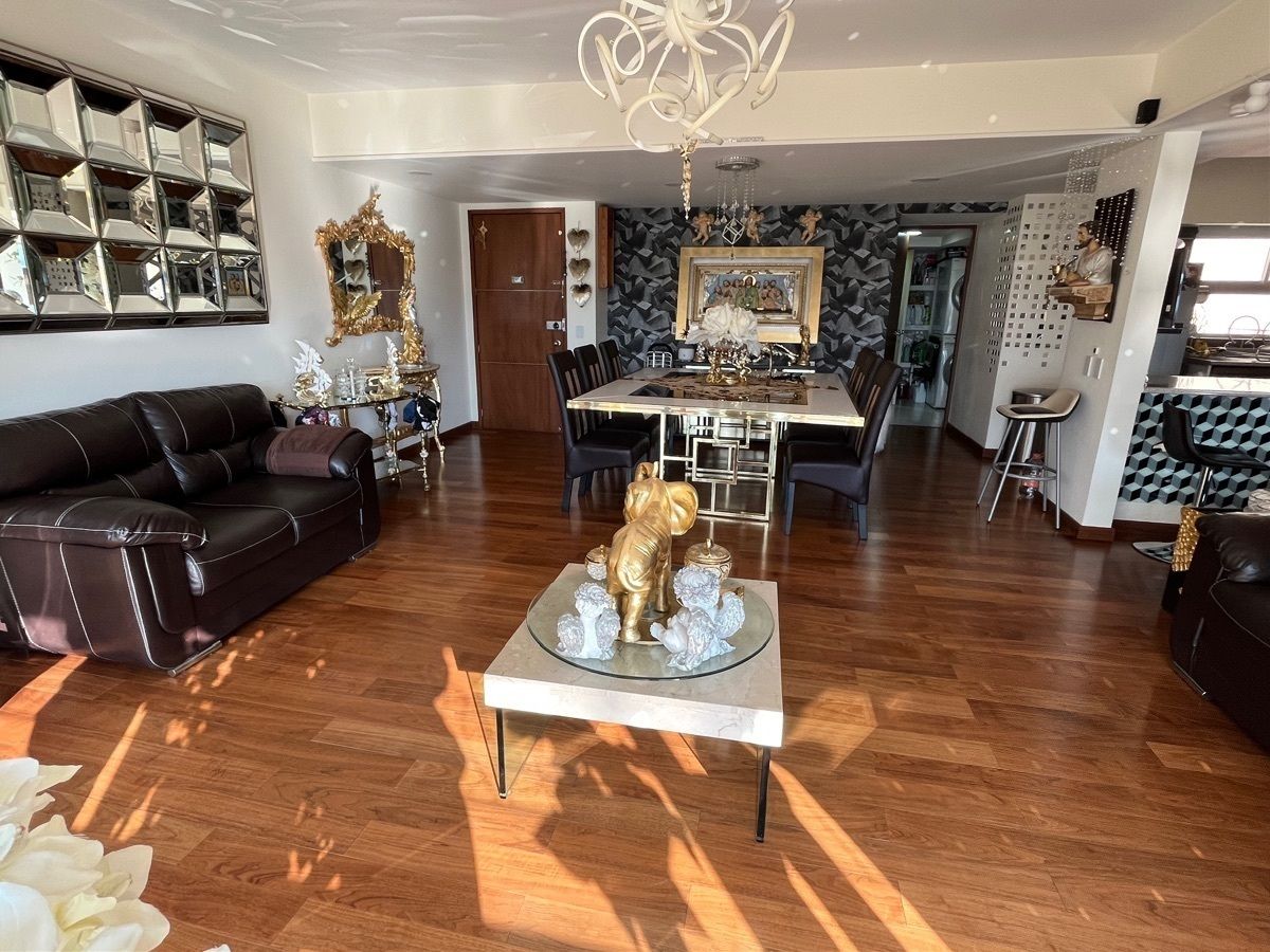 VENDA Bosque Real Apartamento impecável 2 quartos, vista para as montanhas, foto 1 de 23