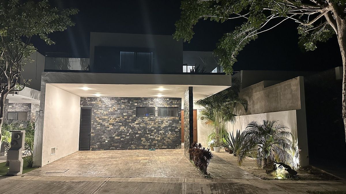 Casa à Venda em Privada de Cholul, 3 Quartos + Quarto de Serviço, foto 1 de 38