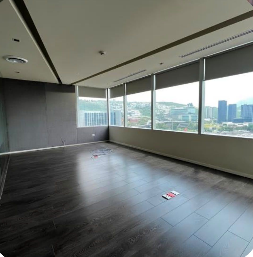 Sala Comercial em Del Valle Oriente, San Pedro Garza García, foto 4 de 5