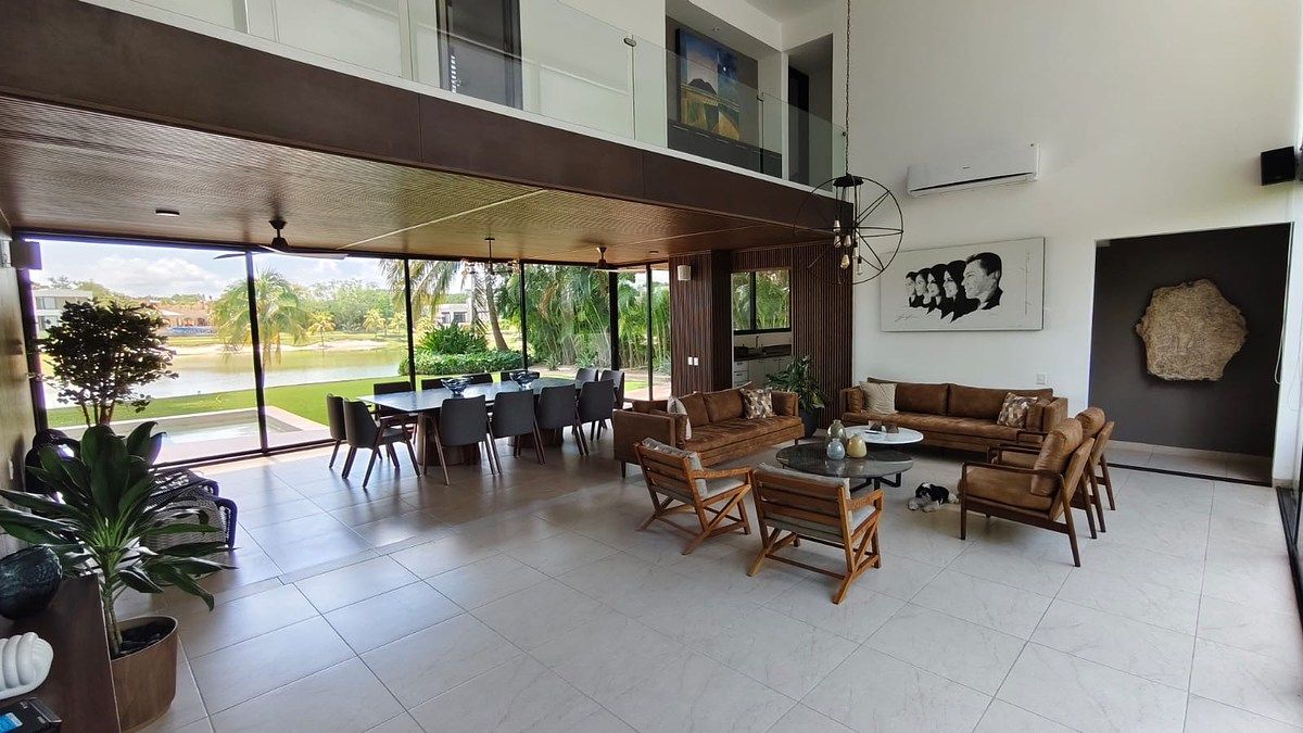 CASA EN RENTA ó VENTA  EN YUCATÁN COUNTRY CLUB, foto 1 de 19