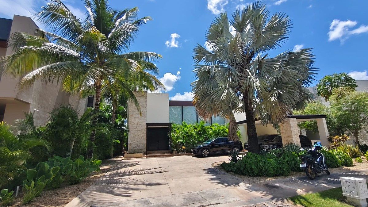 Casa en condominio en Yucatán Country Club, Mérida, foto 2 de 19