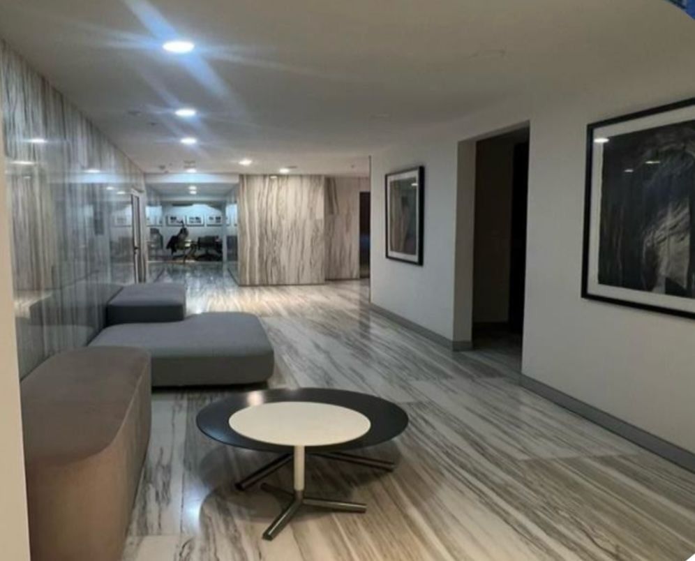 Sala Comercial em Del Valle Oriente, San Pedro Garza García, foto 2 de 5