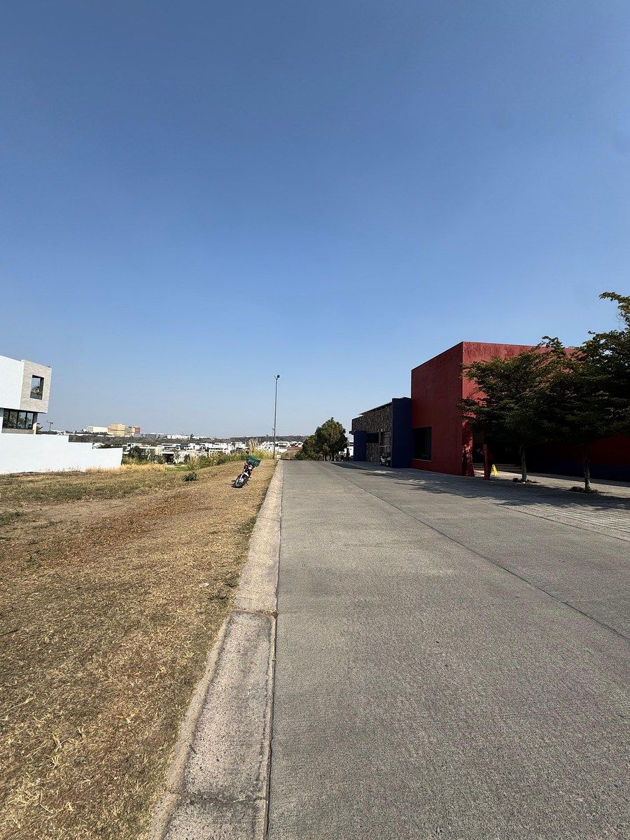 Terreno en venta en Ayamonte Club de Golf, frente a la casa club - foto 5
