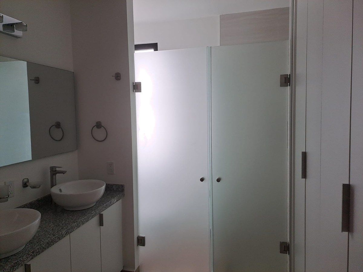 Baño principal, foto 9 de 16