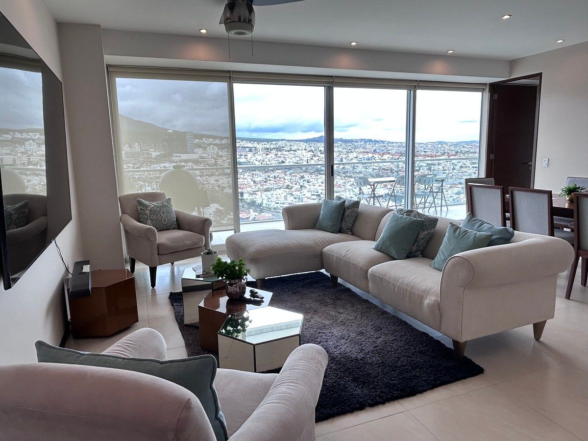 Apartamento à venda, 2 quartos, Central Park, na esquina, 5º andar, foto 1 de 17
