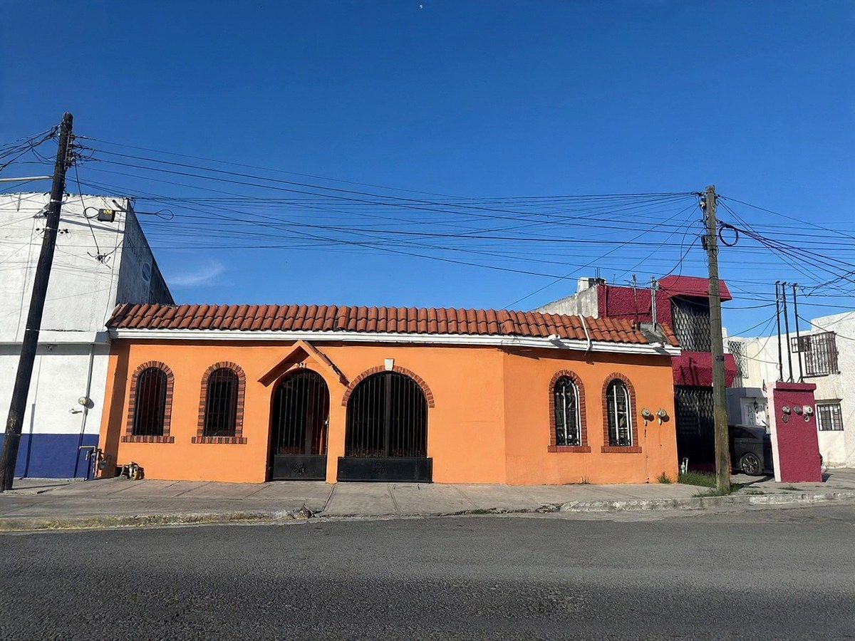 CASA À VENDA, SAN NICOLAS DE LOS GARZA, NOVO PERIFÉRICO, foto 1 de 4