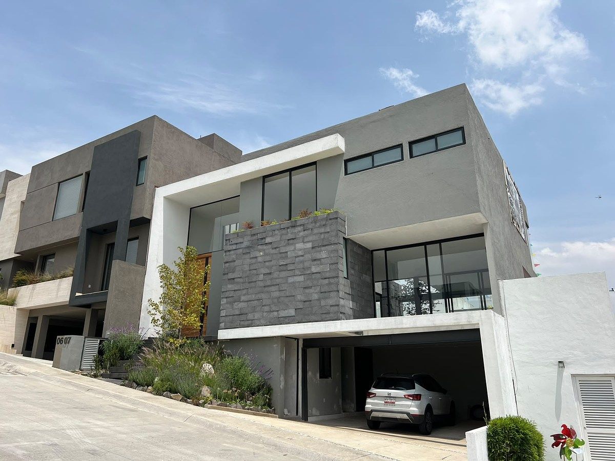 ESTRENE CASA EN VILA HORIZONTE, foto 1 de 15