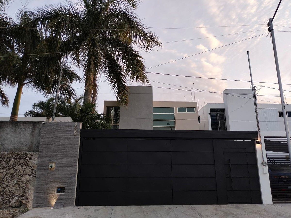 Se Renta Casa Francisco Montejo/ Xcumpich 3 Habitaciones 2.5 Baños y Alberca, foto 1 de 34