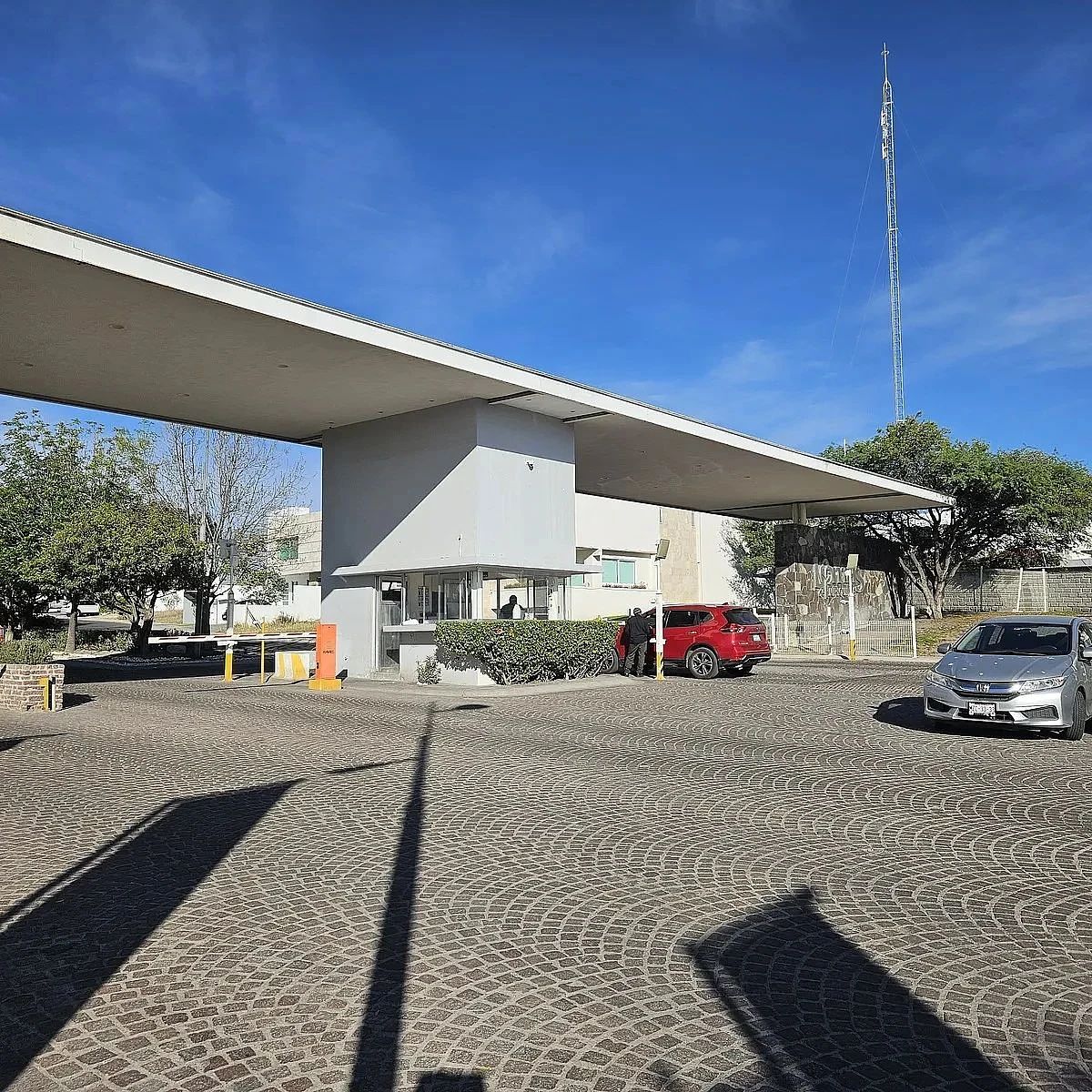 TERRENO EN VENTA EN LOMAS DE JURIQUILLA CON FACILIDADES DE PAGO, foto 1 de 12