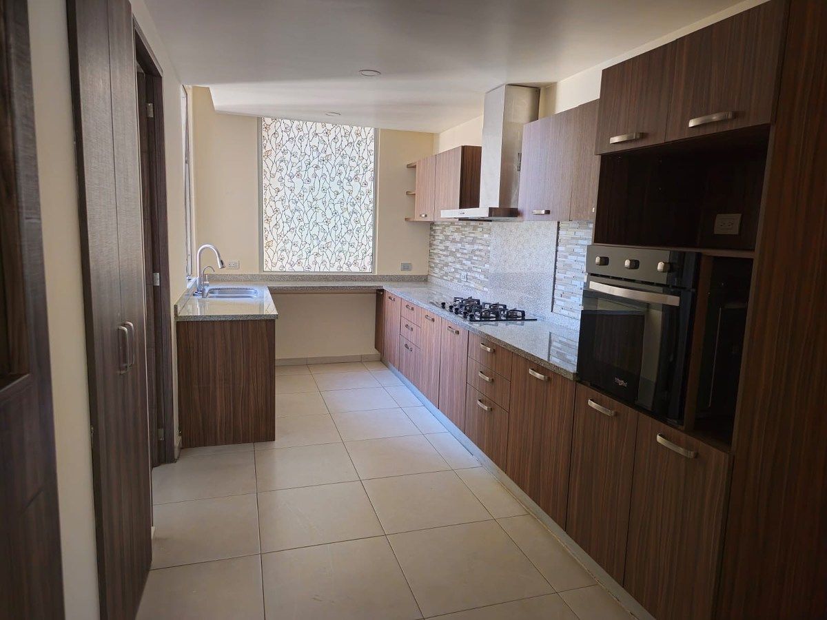 Apartment in Bosque Real, Huixquilucan, photo 2 of 28