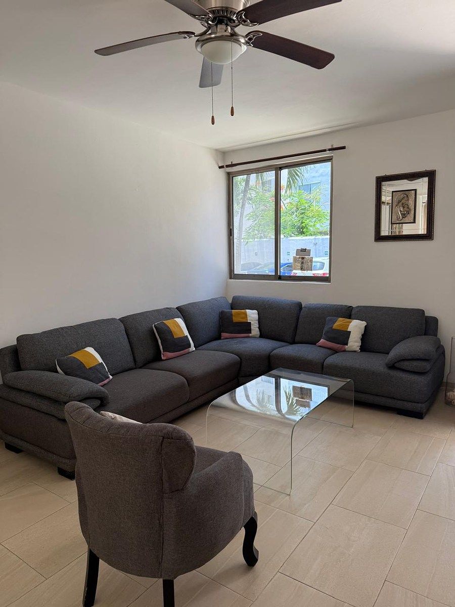 Casa de Vila para Aluguel / Kaan, foto 1 de 20