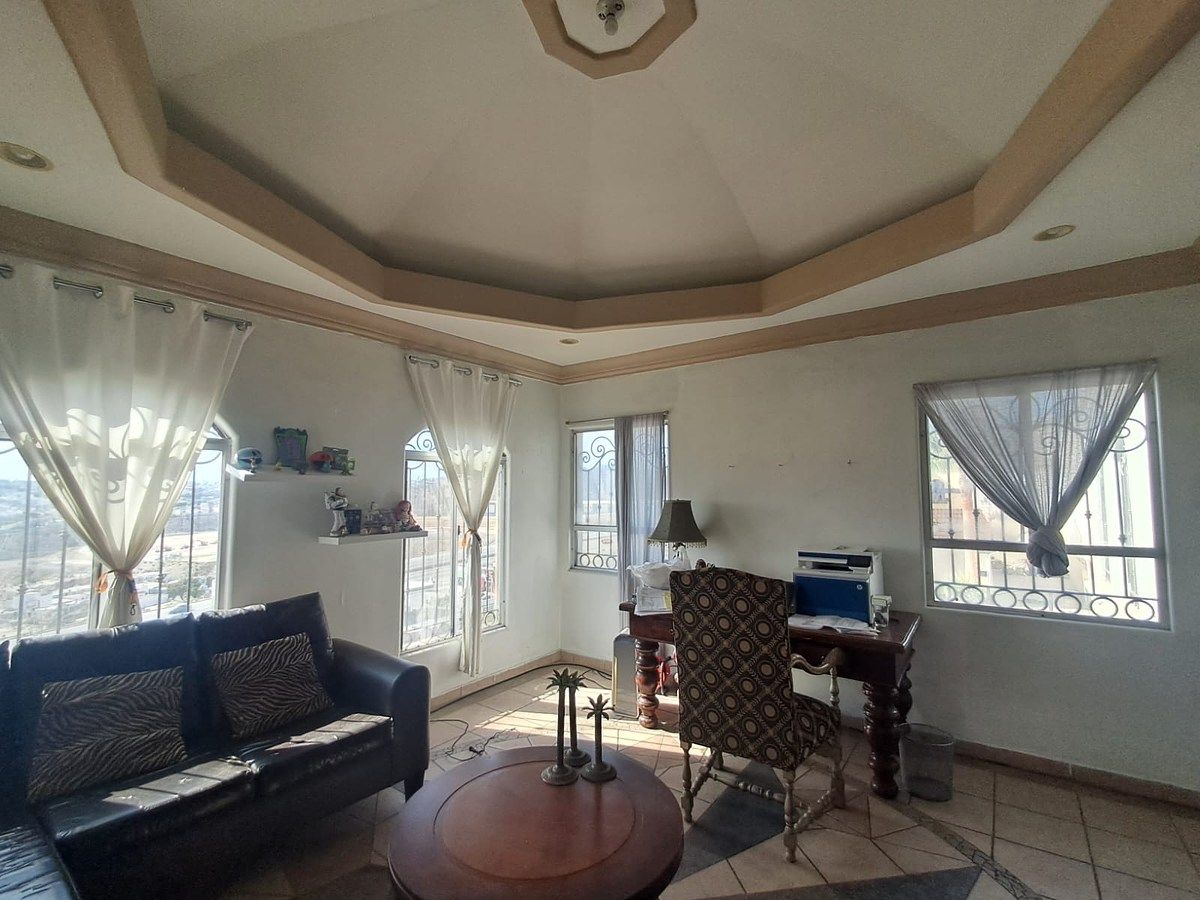 Casa en La Gloria, Tijuana, foto 9 de 28