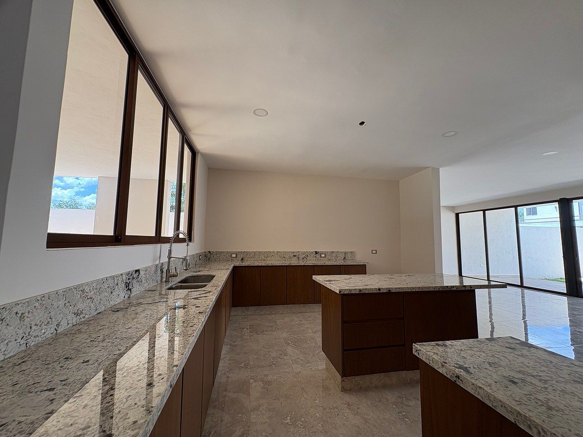 House in Gated Community in Cholul, Mérida, photo 2 of 23