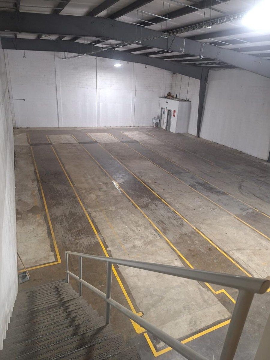Armazém comercial para alugar, foto 1 de 14