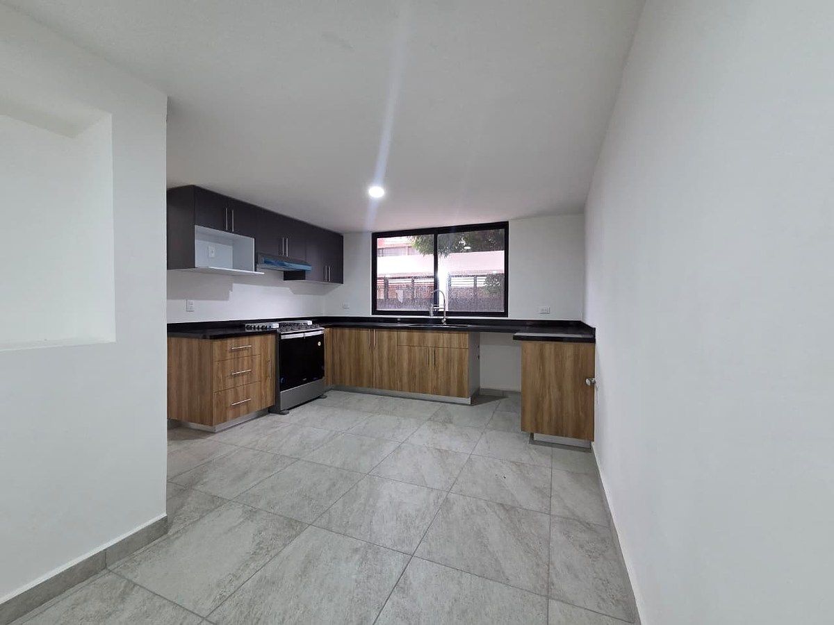 Casa en Ciudad Satélite, Naucalpan de Juárez, foto 2 de 28