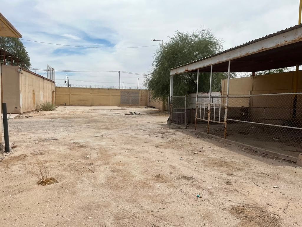 Bodega comercial en El Coloso, Mexicali, foto 11 de 16