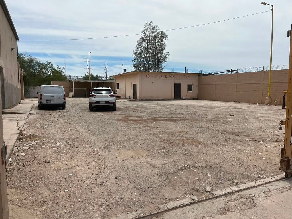 Bodega comercial en El Coloso, Mexicali, foto 12 de 16