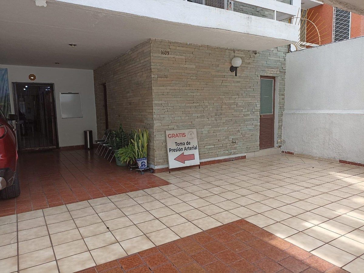 Casa con uso de suelo en Residencial Victoria, Zapopan, foto 2 de 23