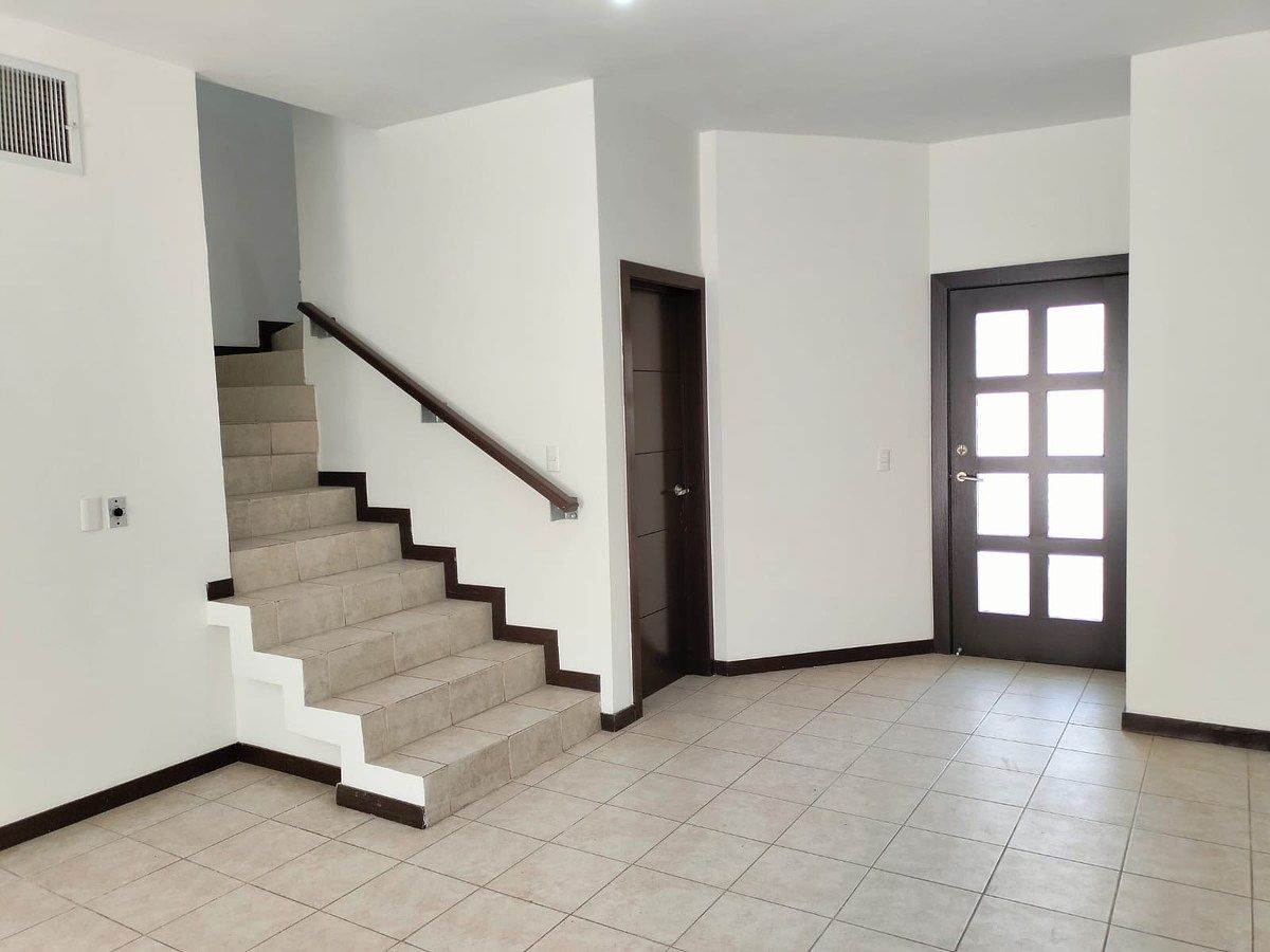 House in Encordadas del Valle, Chihuahua, photo 6 of 26