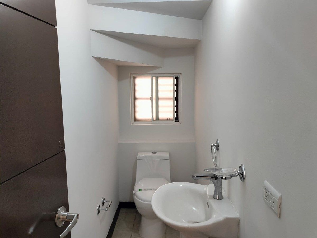 House in Encordadas del Valle, Chihuahua, photo 9 of 26