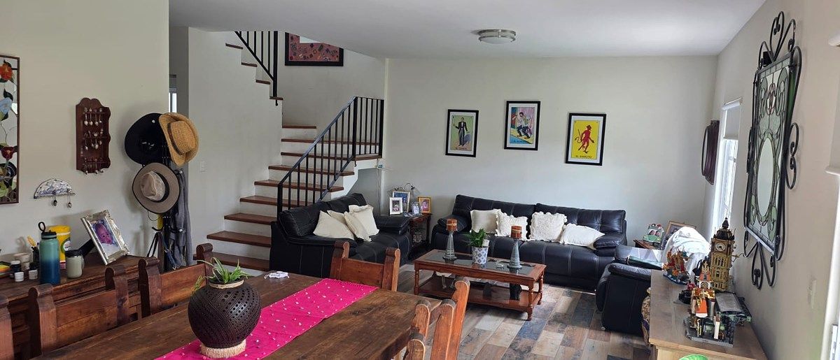 CASA EN VENTA EN CUMBRES DEL LAGO JURIQUILLA | 3 RECÁMARAS + AMPLIO JARDÍN, foto 1 de 41