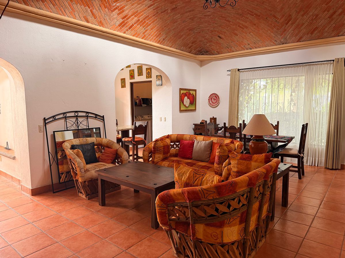 House in Gated Community in Los Labradores, San Miguel de Allende, photo 3 of 12