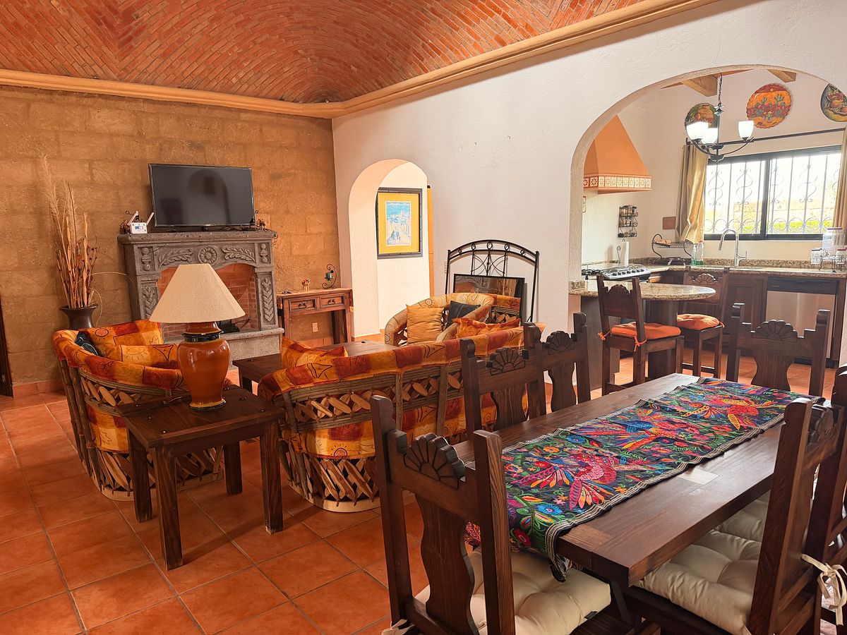 House in Gated Community in Los Labradores, San Miguel de Allende, photo 10 of 12