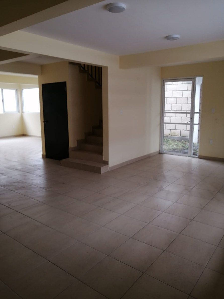 Casa em Santa María Nativitas, Calimaya, foto 3 de 23