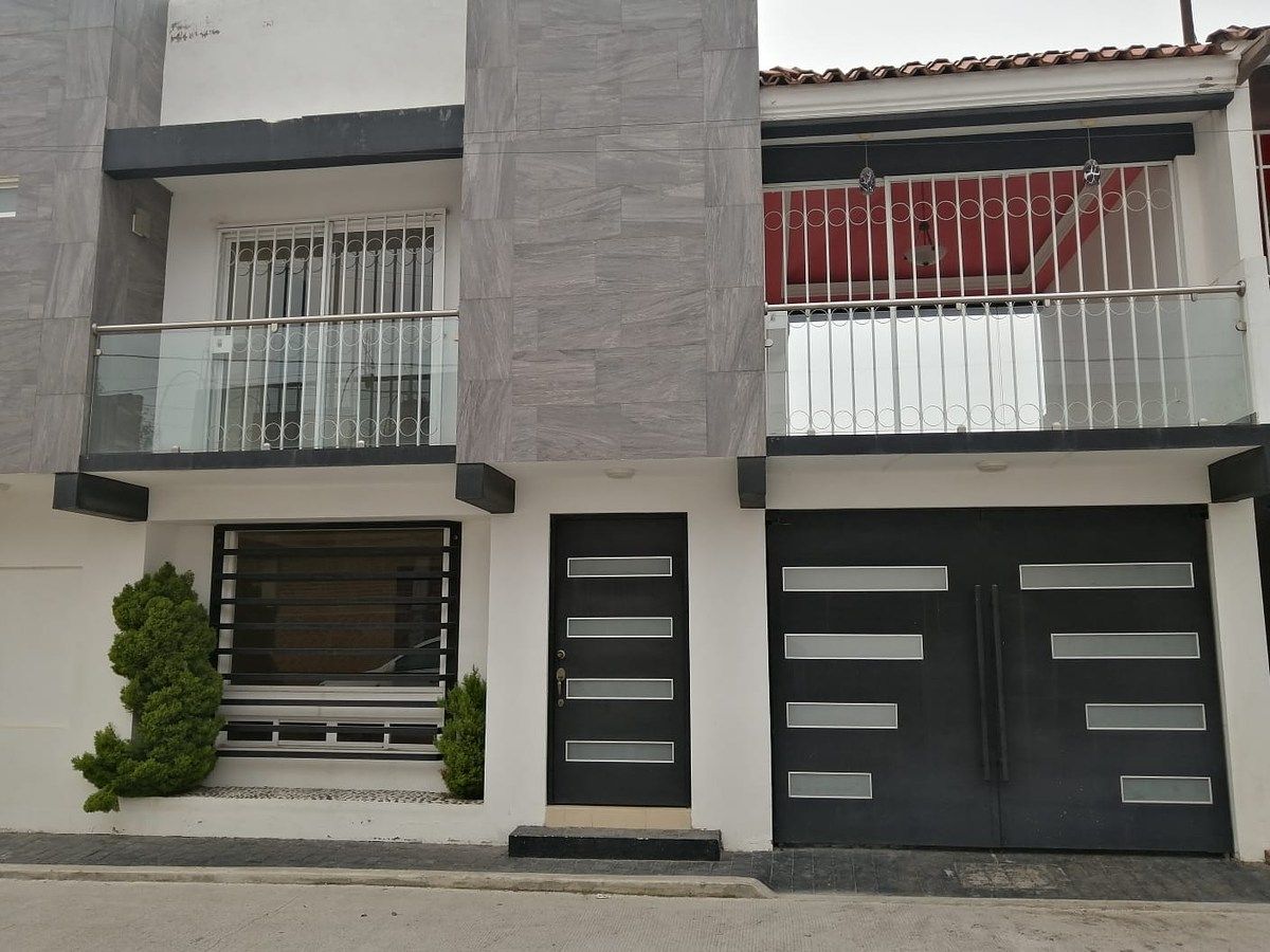 Casa em Santa María Nativitas, Calimaya, foto 2 de 23