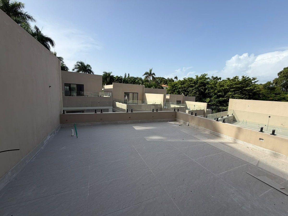 Casa en Altos de Arroyo Hondo, Santo Domingo Centro (Distrito Nacional), foto 2 de 13