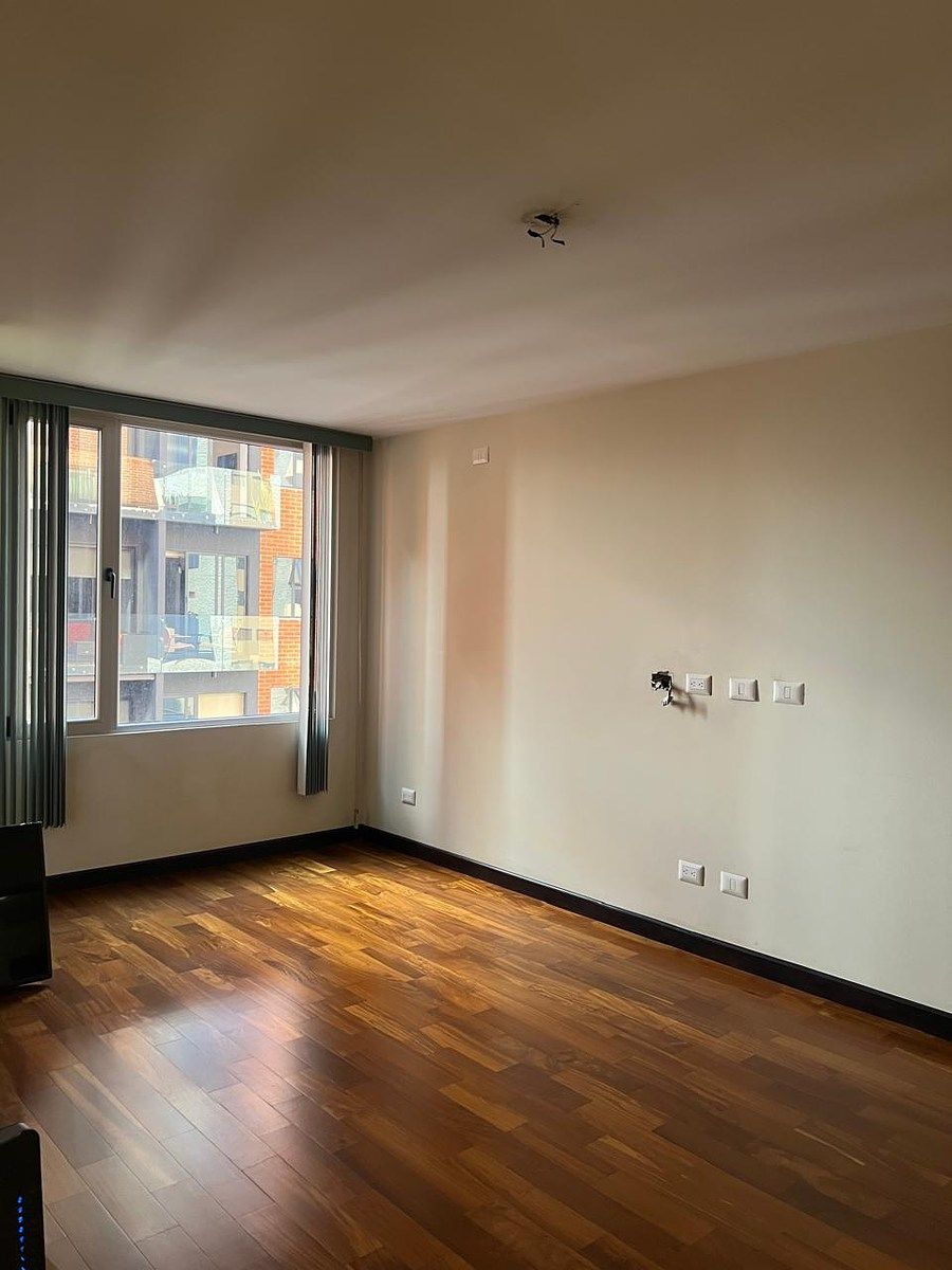 Apartamento en Zona 10, Guatemala, foto 9 de 13