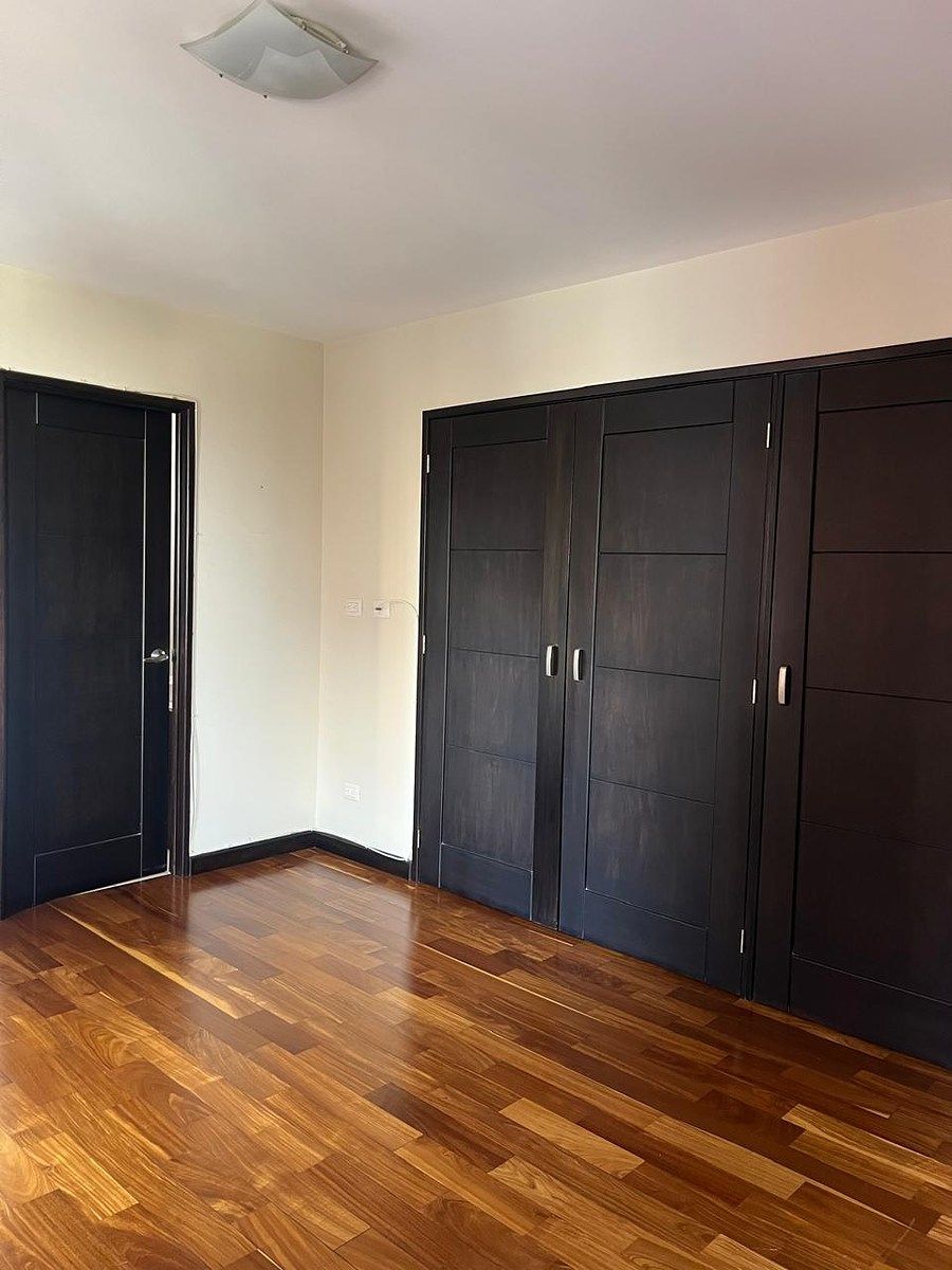 Apartamento en Zona 10, Guatemala, foto 12 de 13