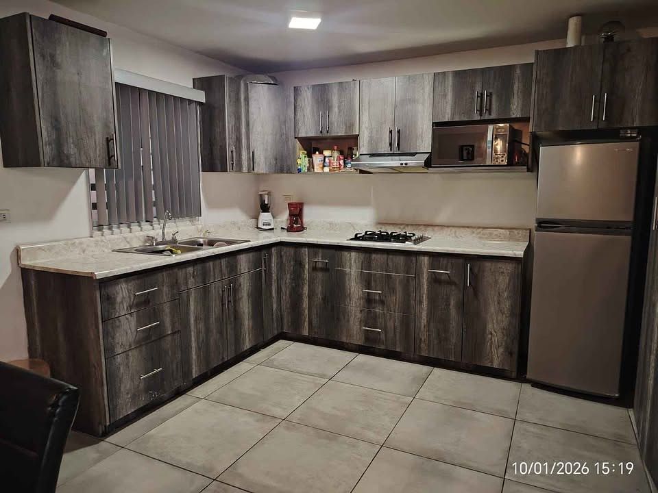 Casa en Valparaíso Residencial, Tijuana, foto 2 de 16