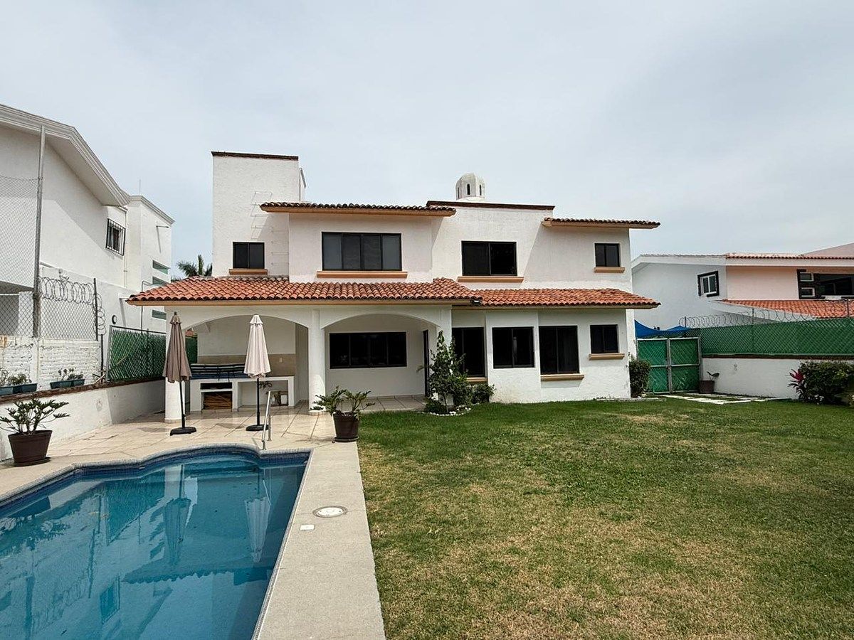 Casa en Renta en Lomas de Cocoyoc, foto 1 de 26