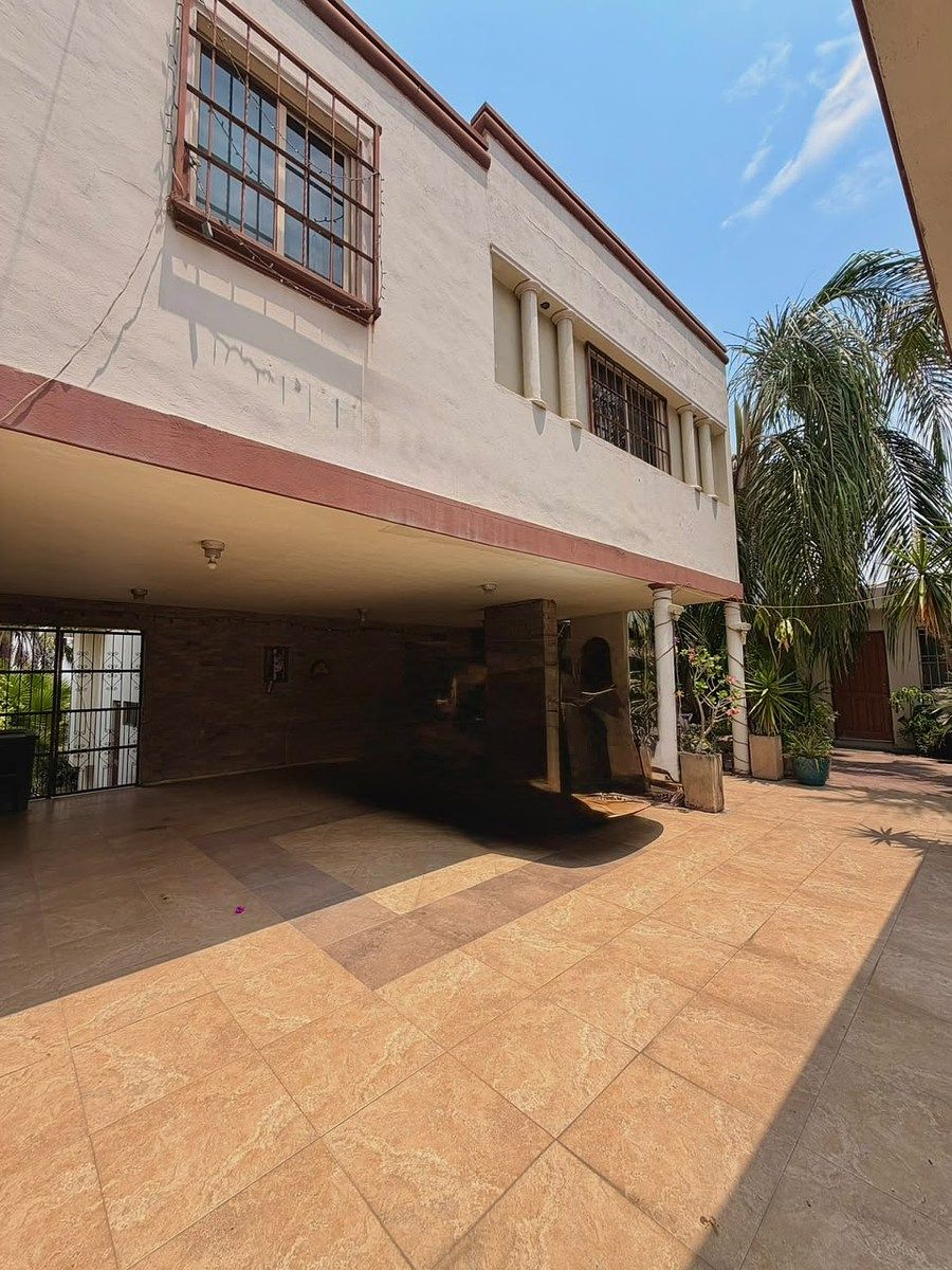 Casa em Las Cumbres 2 Sector, Monterrey, foto 3 de 20