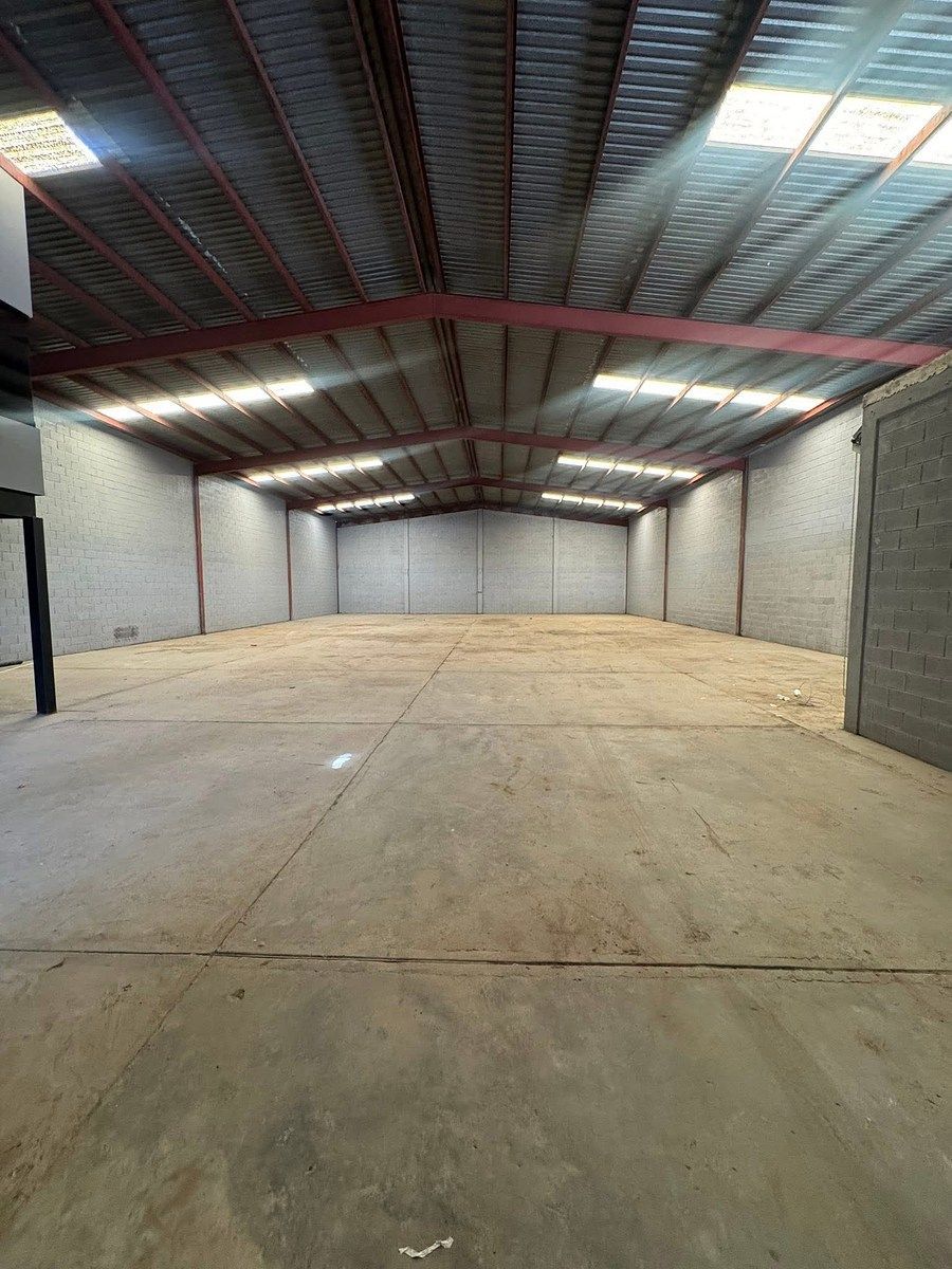 Commercial Storage Unit in Campestre Murua, Tijuana, photo 2 of 5