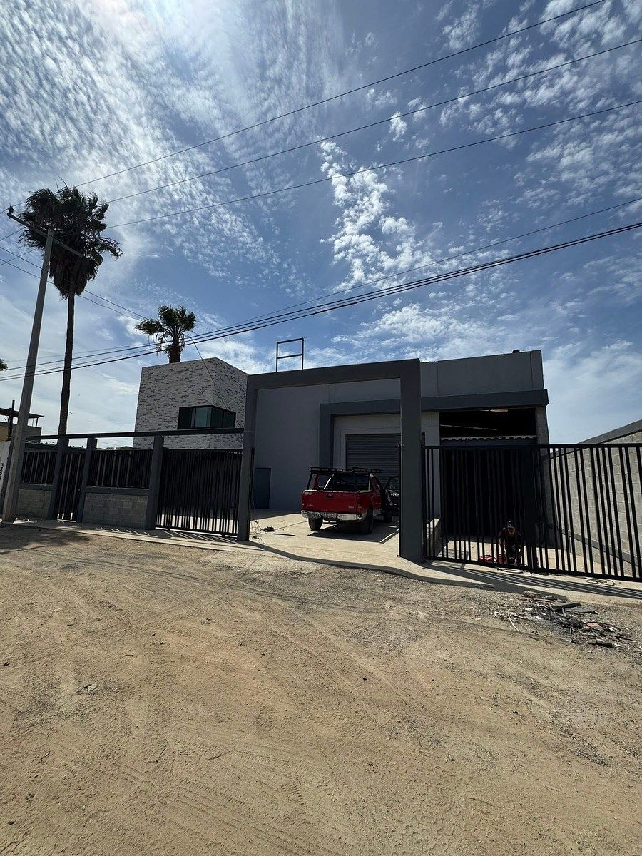 WAREHOUSE FOR RENT EL MURUA, photo 1 of 5