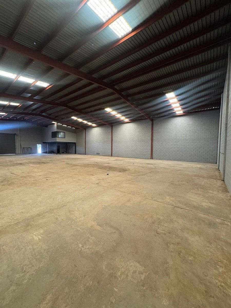 Commercial Storage Unit in Campestre Murua, Tijuana, photo 3 of 5