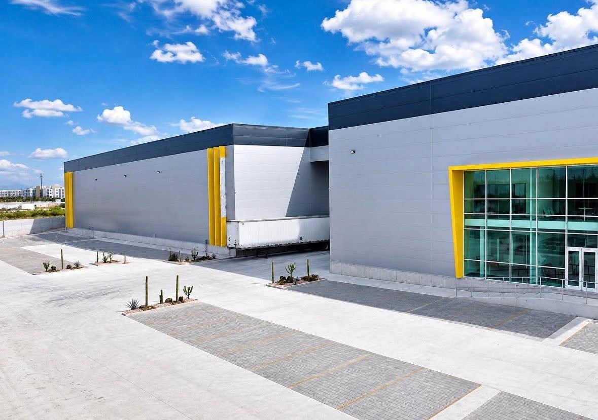 EUROPARK III Bodega 4,374m2 y 100kvas sobre Libram Sur Poniente, foto 1 de 12