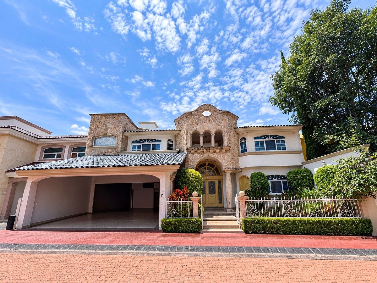 RENT HOUSE IN RINCONADA BOSQUES, photo 1 of 38