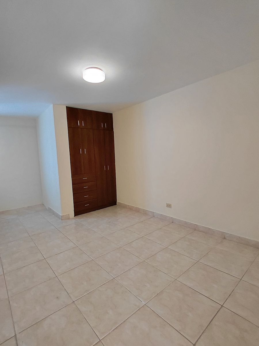 Casa en Condominio en Zona 10, Guatemala, foto 9 de 13