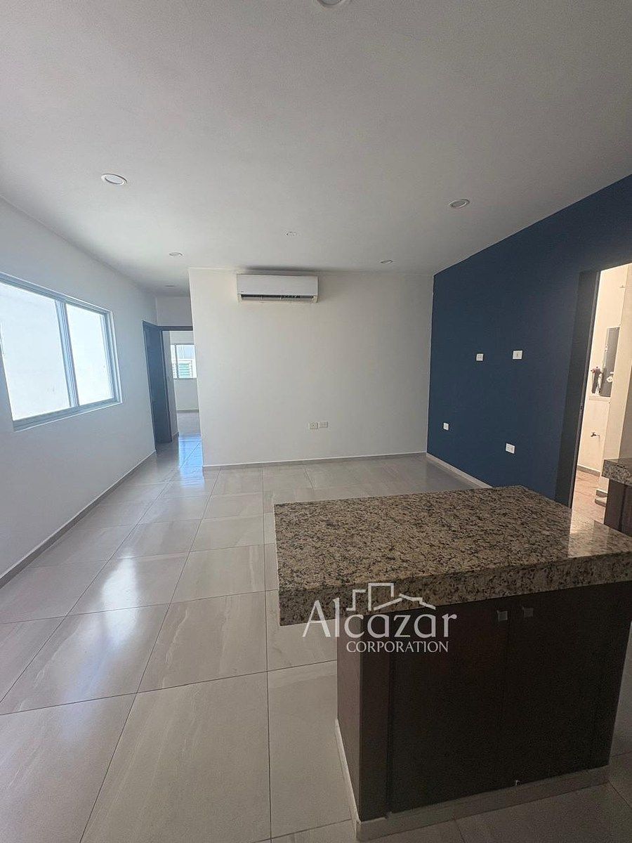 Vista del comedor y pasillo de distribución, foto 9 de 23