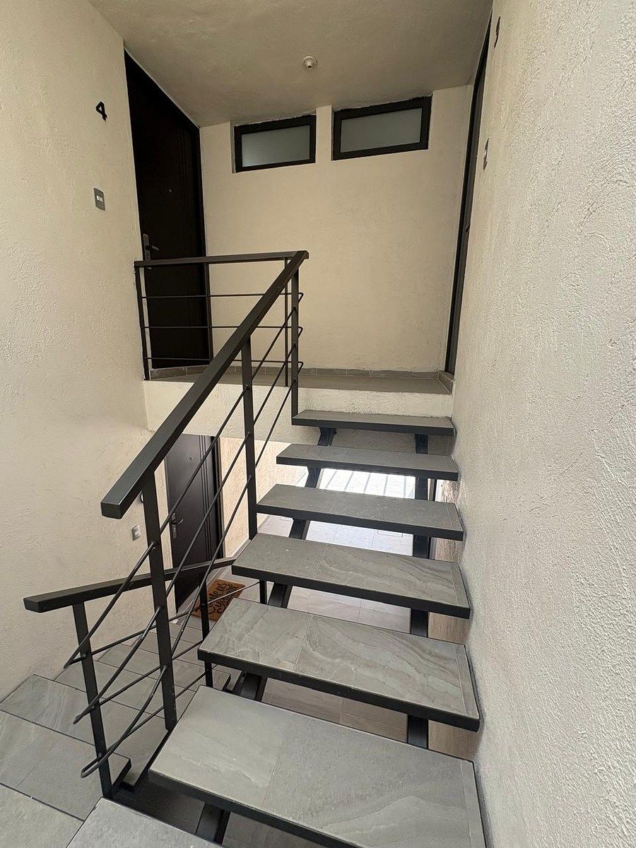 Entrada, foto 1 de 12