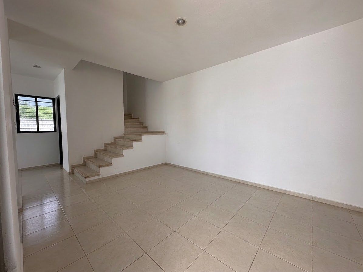 House in Gran Santa Fe, Mérida, photo 2 of 23