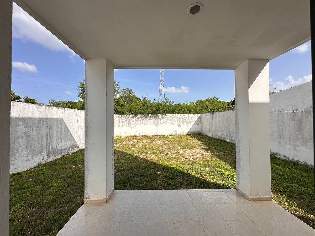 House in Gran Santa Fe, Mérida, photo 9 of 23
