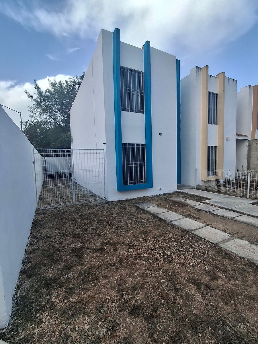 House for rent in Caucel La Ciudadela, photo 1 of 14