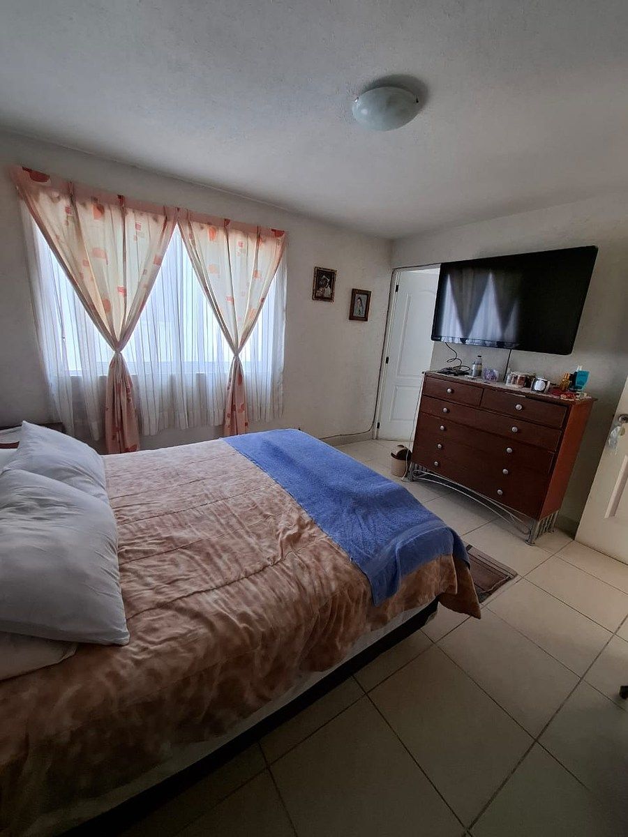 House in Santuarios del Cerrito, Corregidora, photo 2 of 19