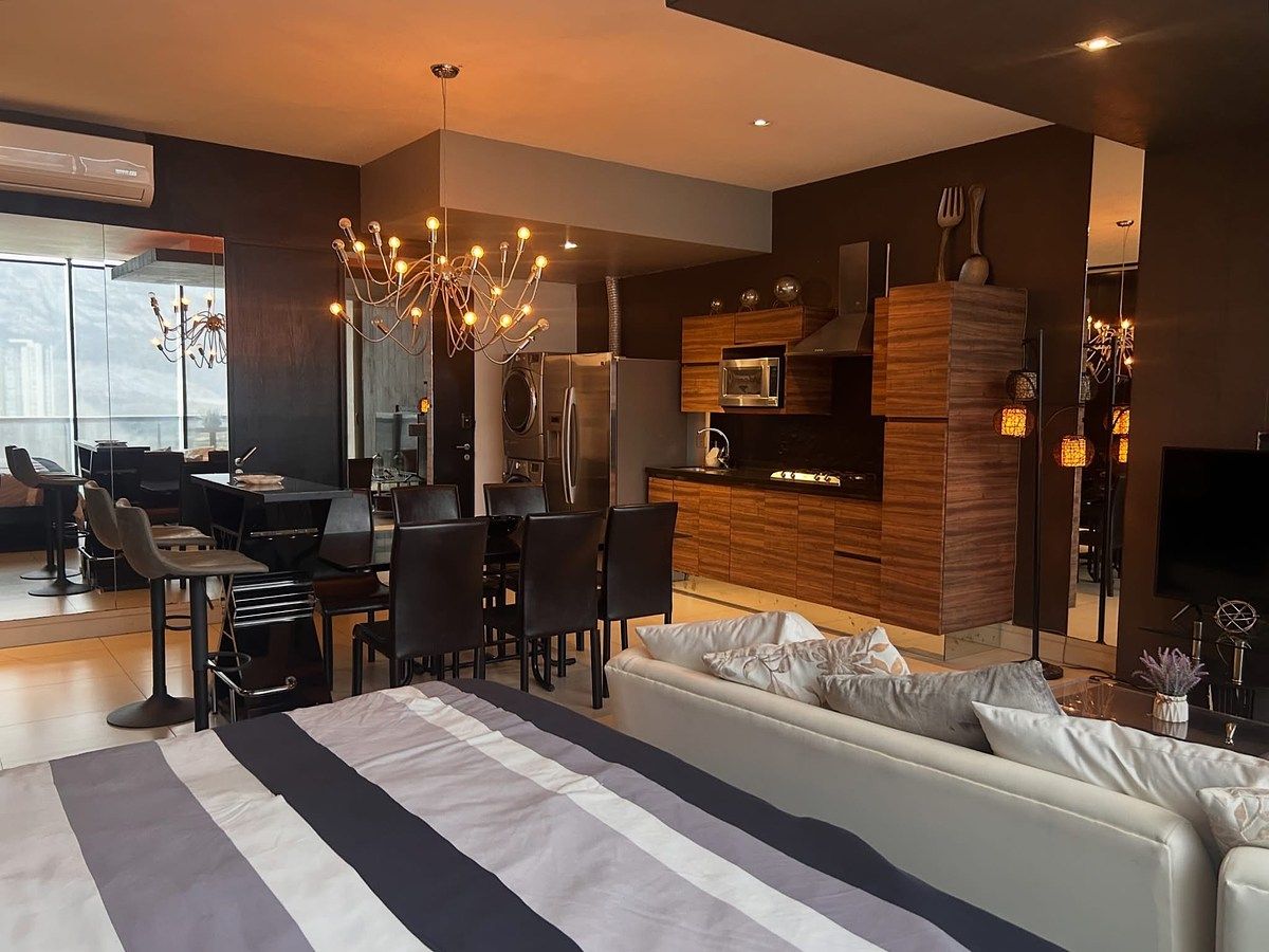Apartment in Vía Cordillera, Santa Catarina, photo 2 of 11