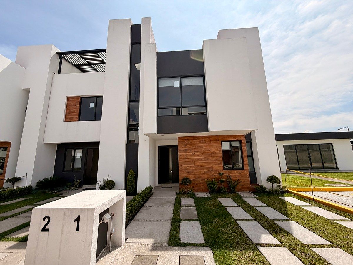 NOVO IMÓVEL À VENDA ESMERALDA RESIDENCIAL MODELO MIA, foto 1 de 16