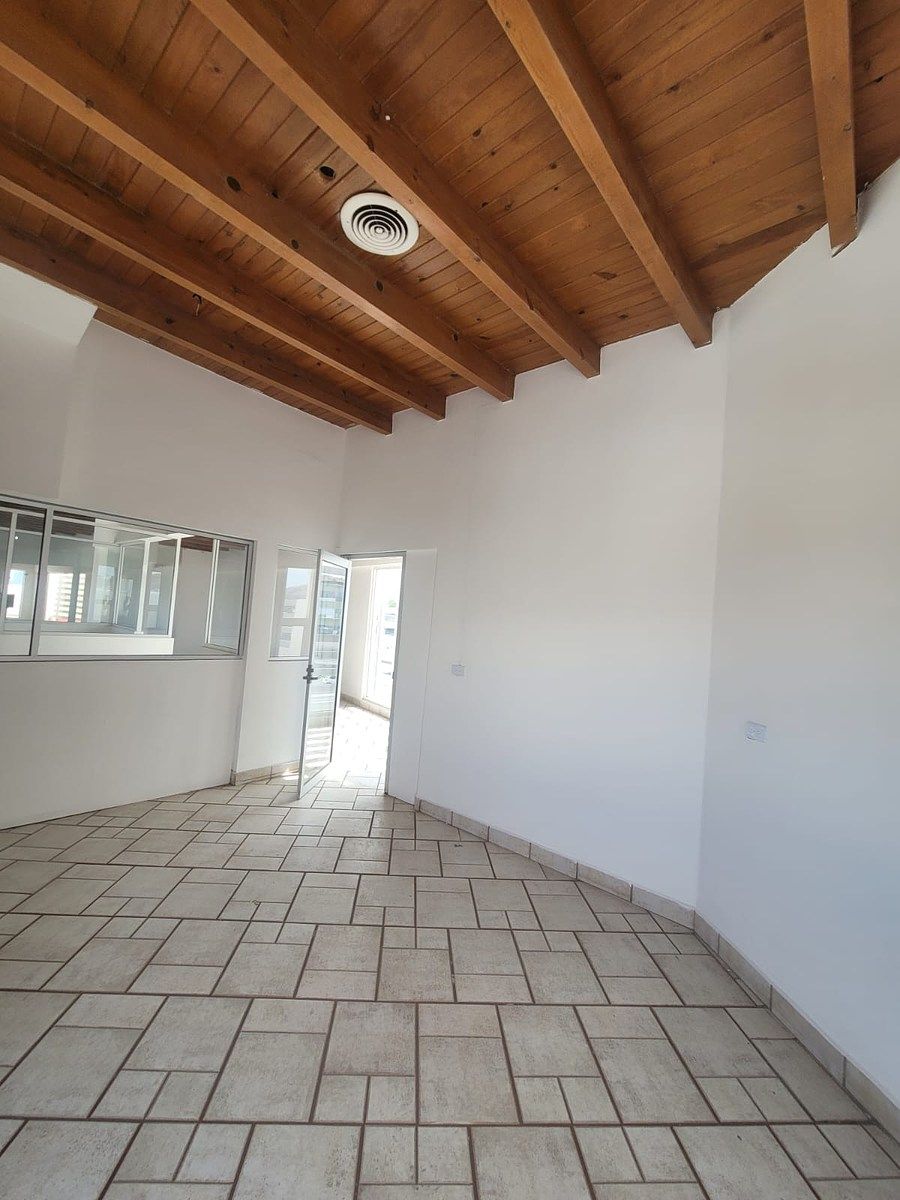 Edificio en Residencial Cumbres I, Chihuahua, foto 32 de 33